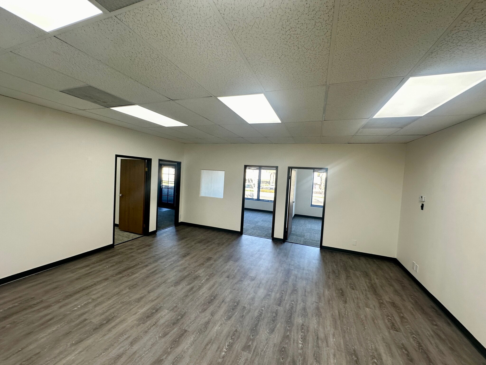 17151 Newhope St, Fountain Valley, CA for lease Interior Photo- Image 1 of 6