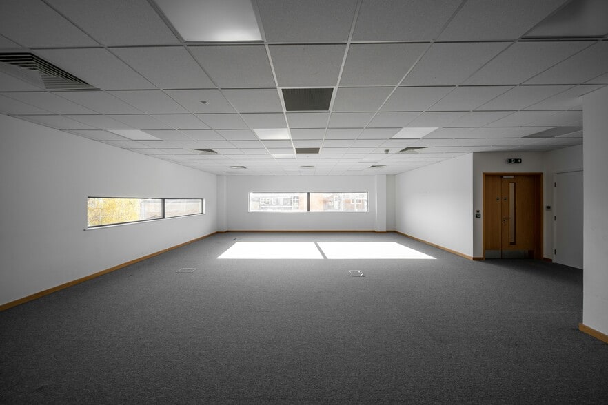 1-3 Oxford Rd, Bournemouth à louer - Photo du bâtiment - Image 2 de 27