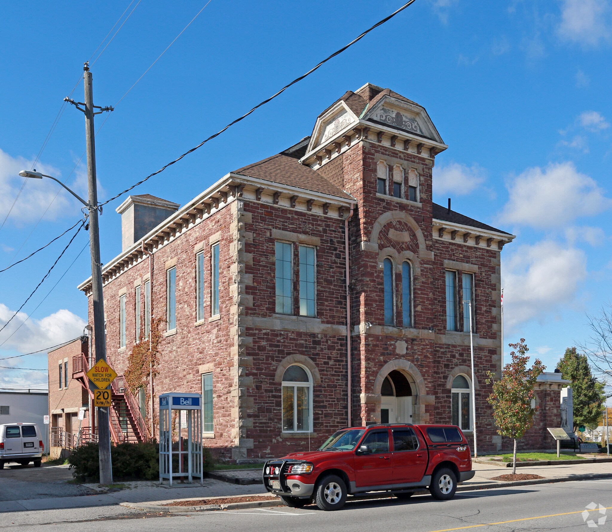 343 Merritt St, St Catharines, ON à vendre Photo principale- Image 1 de 1