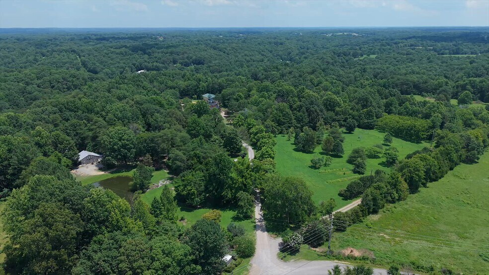 1374 Peter Pond Rd, Ashland City, TN à vendre - Vidéo sur l’inscription commerciale - Image 2 de 87