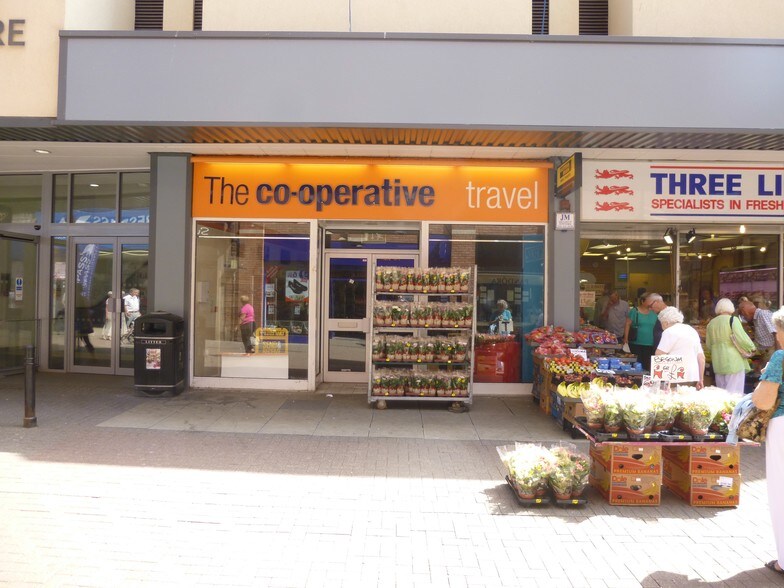 Vicar St, Kidderminster à louer - Photo du bâtiment - Image 2 de 5