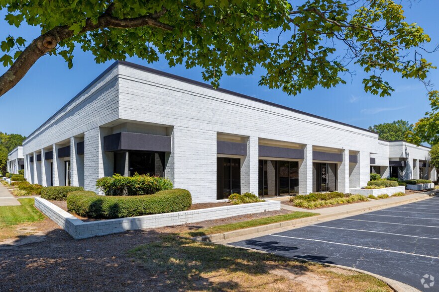 2121 New Market Pky SE, Marietta, GA for lease - Primary Photo - Image 1 of 8