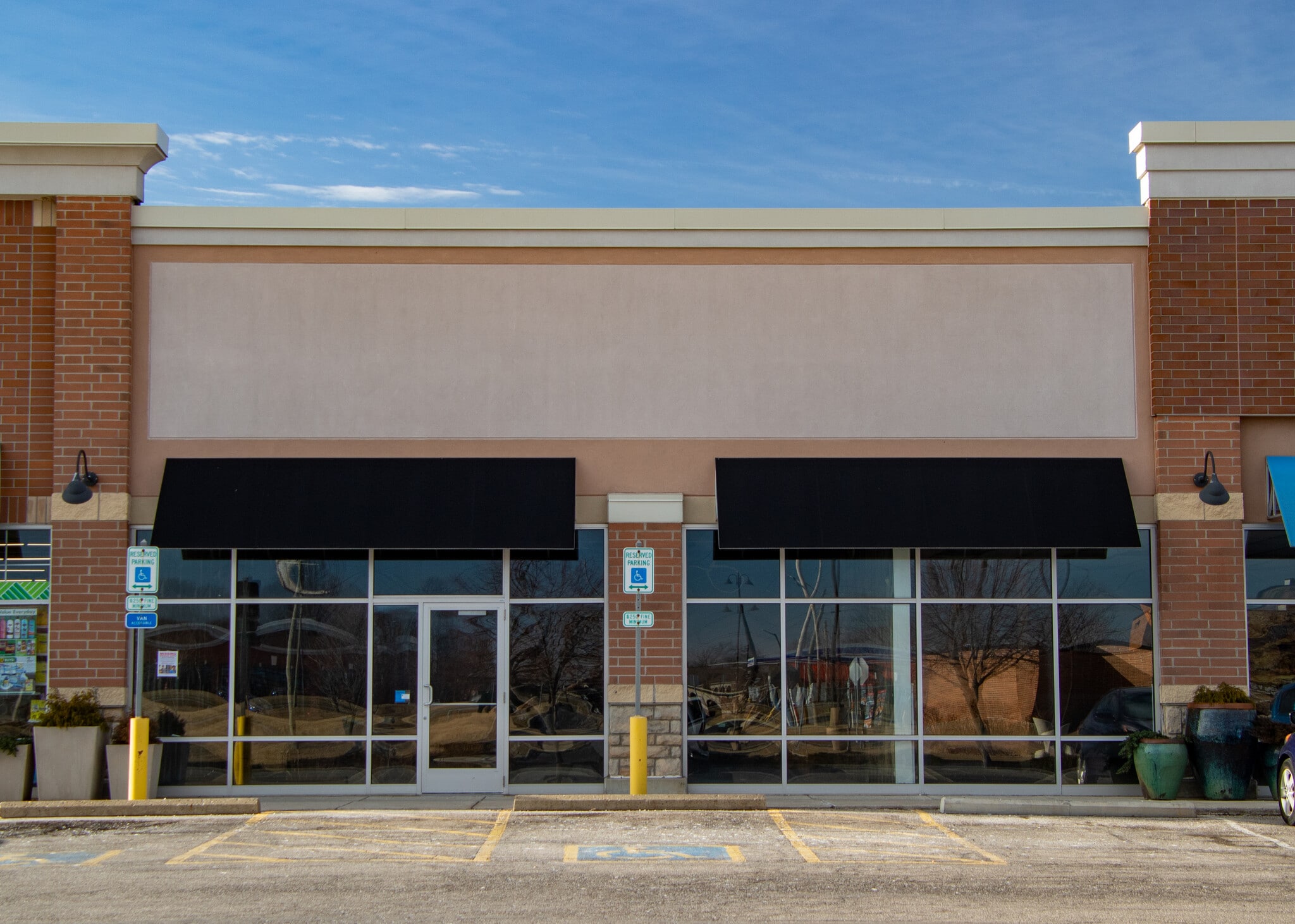 820-870 Sunbury Rd, Delaware, OH for lease Building Photo- Image 1 of 1