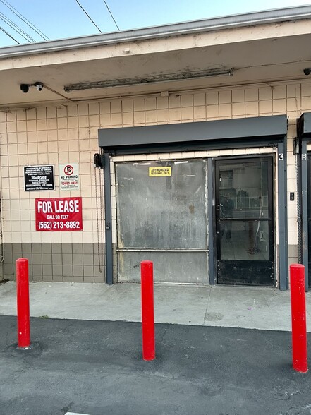 906 S Willowbrook Ave, Compton, CA for lease - Building Photo - Image 3 of 4