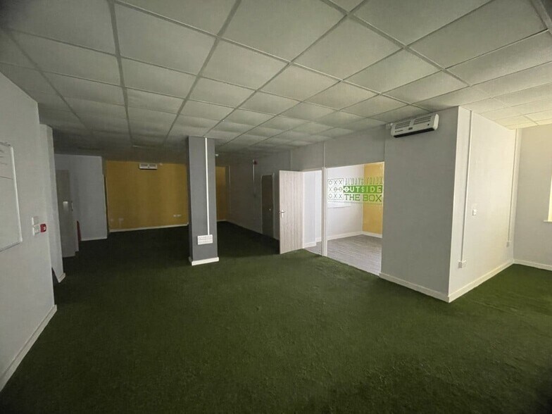 63-65 East Para, Bradford à vendre - Photo intérieure - Image 3 de 6