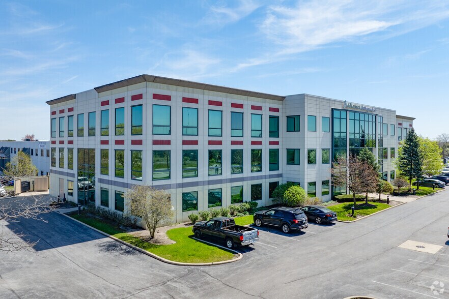 19065 Hickory Creek Dr, Mokena, IL à louer - Photo du bâtiment - Image 2 de 4