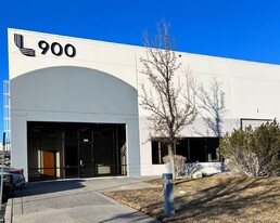 900 N Hills Blvd, Reno NV - Entrepôt