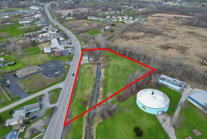 3059 Niagara falls Blvd, Wheatfield Township, NY à vendre - Photo du bâtiment - Image 2 de 4