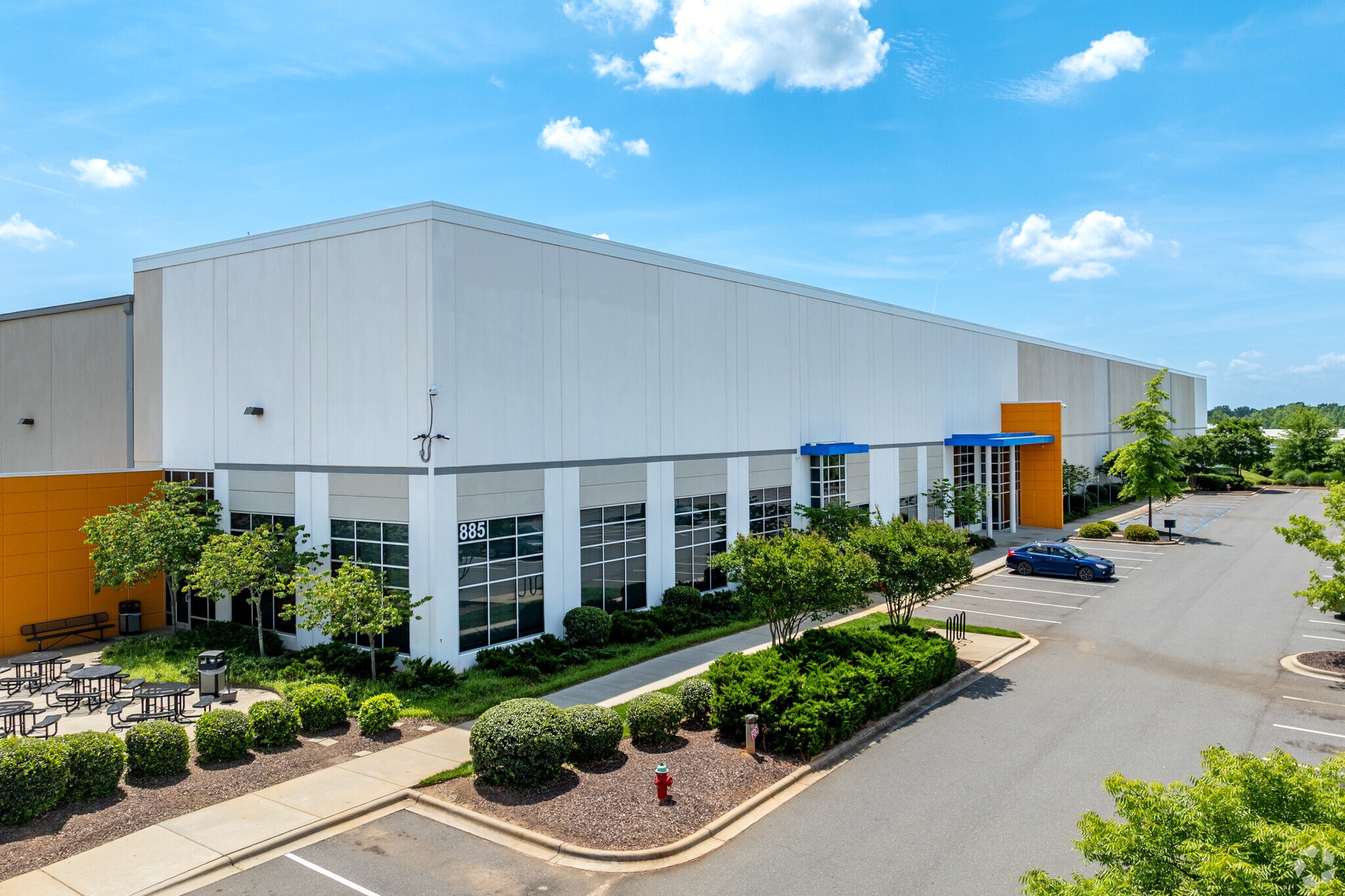 885 Paragon Way, Rock Hill, SC for lease Primary Photo- Image 1 of 16