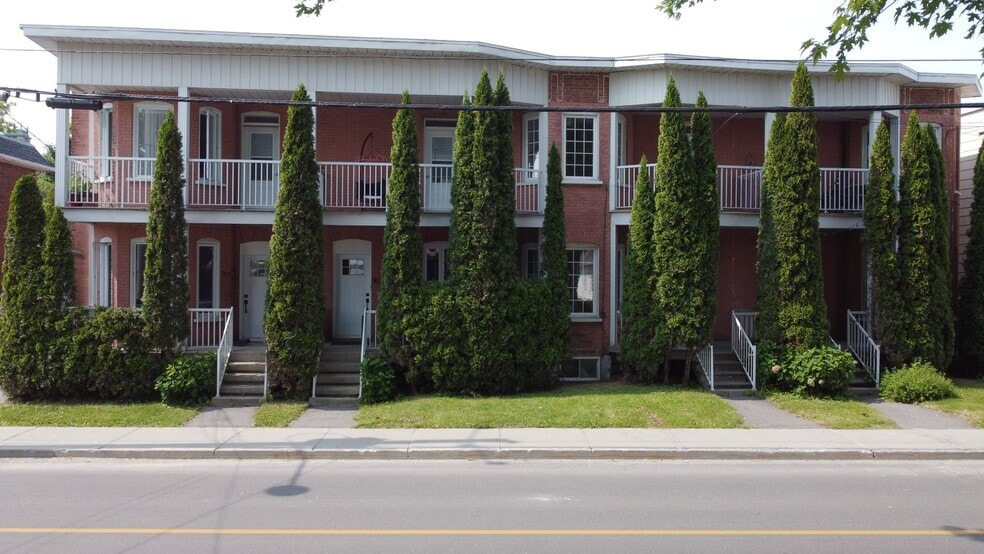 301-307 Boul Du Havre, Salaberry-de-valleyfield, QC à vendre - Photo du bâtiment - Image 2 de 29