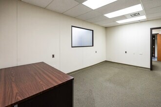 3 Neptune Rd, Poughkeepsie, NY for lease Interior Photo- Image 2 of 9