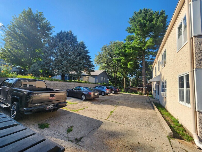 1405 Chestnut St, Atlantic, IA à vendre - Photo du bâtiment - Image 3 de 22