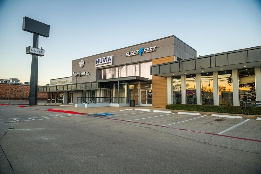 11811 Preston Rd, Dallas, TX for lease - Primary Photo - Image 1 of 2