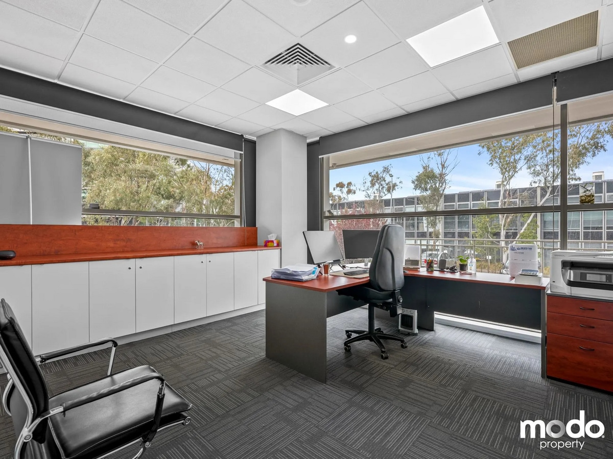 2 Enterprise Dr, BUNDOORA, VIC 3083 - Unité 8 - - Photo intérieure - Image 1 of 8