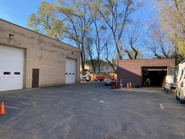318 N Milwaukee Ave, Wheeling, IL for sale - Building Photo - Image 2 of 6