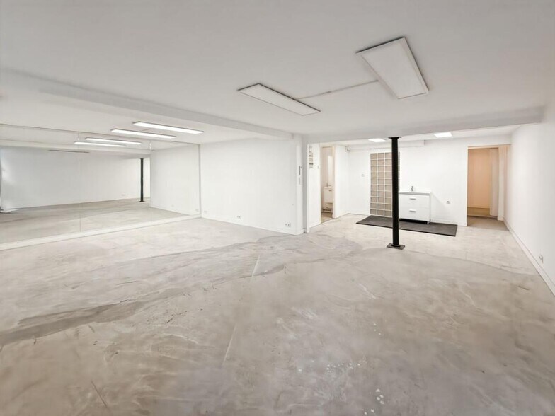 49 Avenue De La Corse, Marseille for lease - Interior Photo - Image 1 of 10