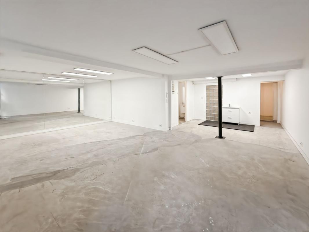 49 Avenue De La Corse, Marseille for lease Interior Photo- Image 1 of 11