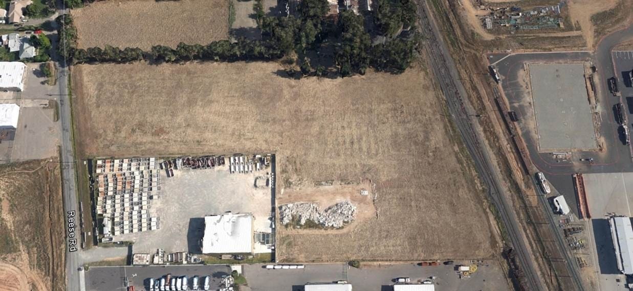 7445 Reese Rd, Sacramento, CA for lease Primary Photo- Image 1 of 4