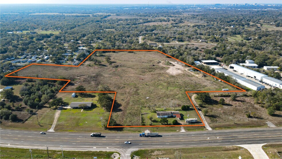 10976 SH 30, College Station, TX à vendre - Photo du bâtiment - Image 2 de 4