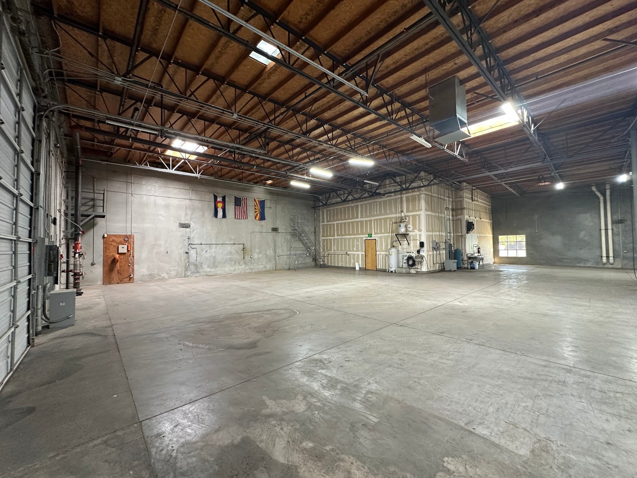 7910 N Glen Harbor Blvd, Glendale, AZ for lease Interior Photo- Image 1 of 19