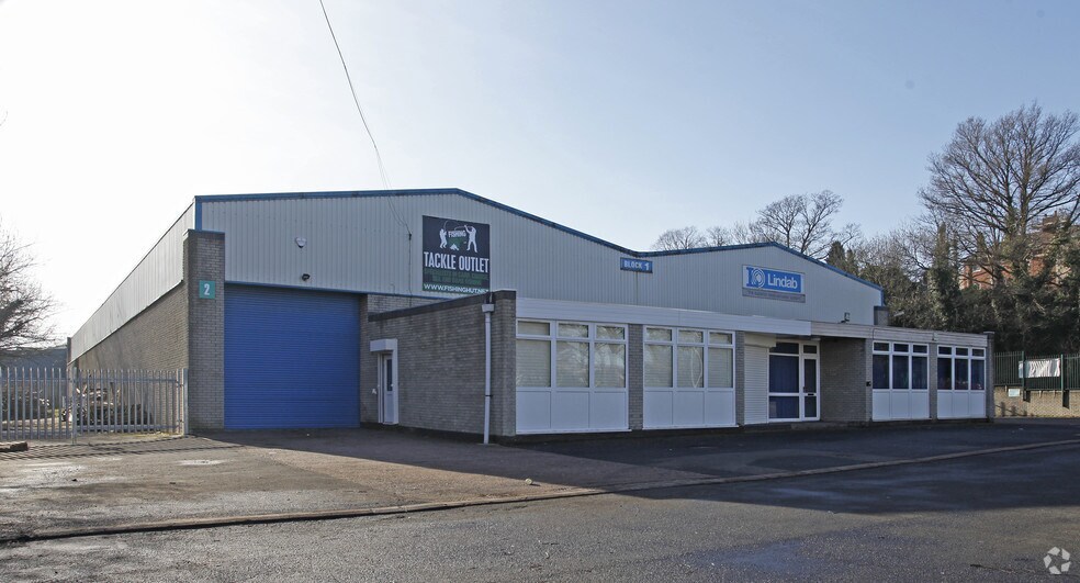 Bromsgrove Rd, Halesowen à louer - Photo du bâtiment - Image 3 de 4