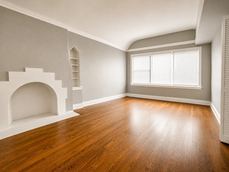 7749 S Yates, Chicago, IL à vendre - Photo du bâtiment - Image 2 de 5