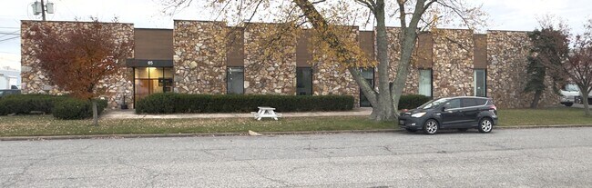 More details for 65 Triangle Blvd, Carlstadt, NJ - Industrial for Lease