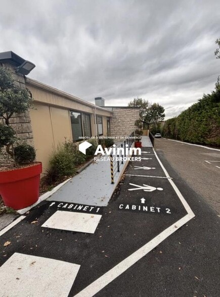 Office in Soisy-sous-Montmorency for lease - Building Photo - Image 2 of 10
