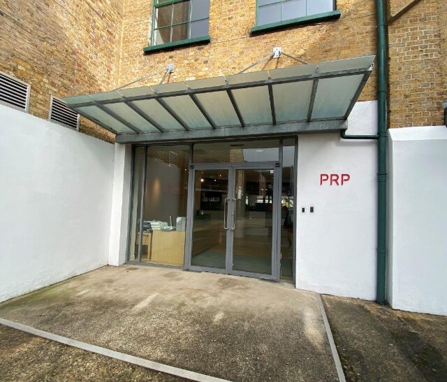 Summer Rd, Thames Ditton for lease - Building Photo - Image 2 of 8