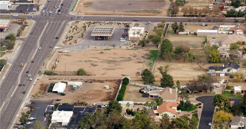 2679 E Baseline Rd, Gilbert, AZ à vendre - Photo principale - Image 1 de 3