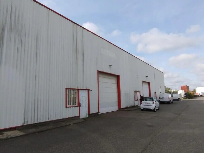 Office in Cugnaux for lease - Building Photo - Image 2 of 8