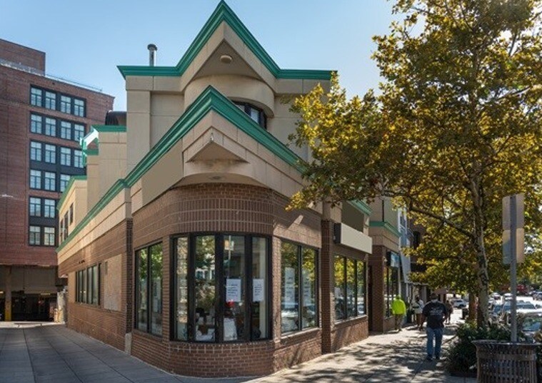 1782 Columbia Rd NW, Washington, DC à louer Photo du bâtiment- Image 1 de 9