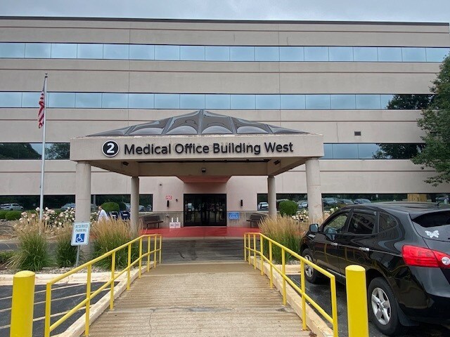 555 W Court St, Kankakee, IL à louer - Photo du bâtiment - Image 2 de 3