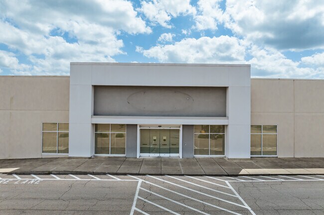 Plus de détails pour Institutionally Owned Power Center – Commerce de détail aux enchères, Jackson, MS