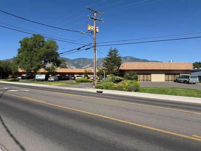 Plus de détails pour 400 Hot Springs Rd, Carson City, NV - Commerce de détail à vendre