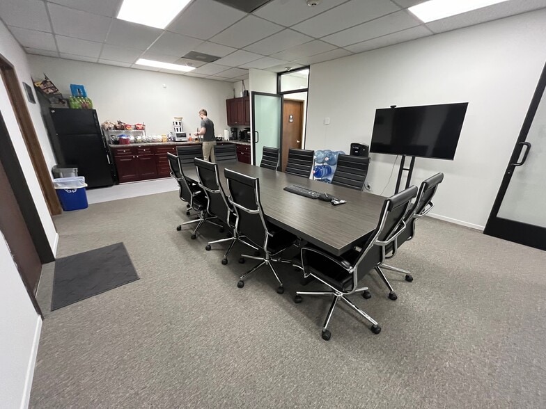 10934-10940 Portal Dr, Los Alamitos, CA à louer - Photo intérieure - Image 3 de 9