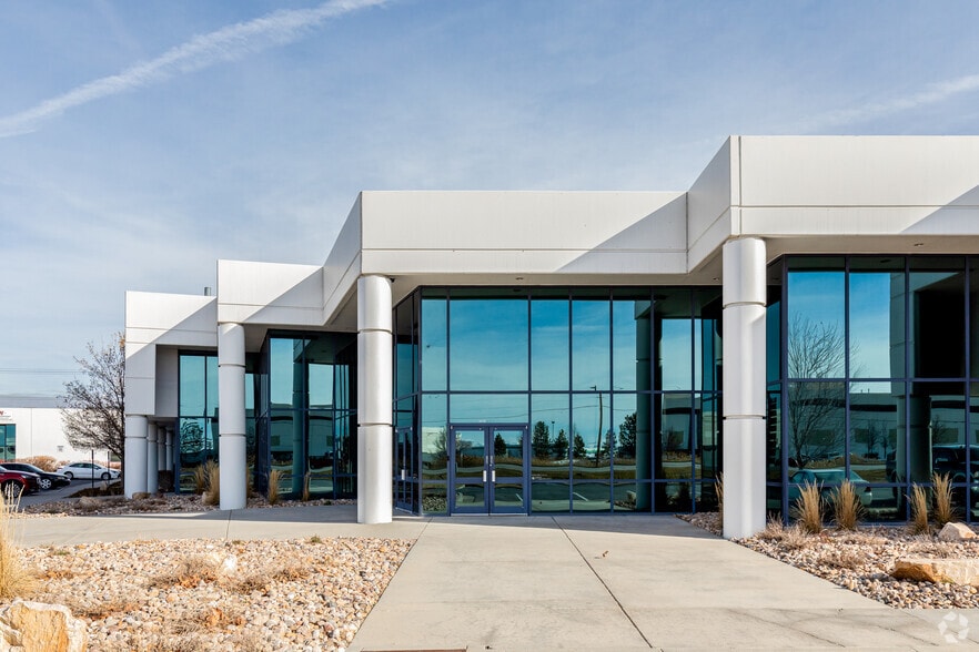 3676 W California Ave, Salt Lake City, UT for lease - Building Photo - Image 3 of 6