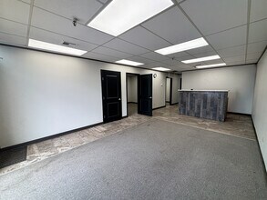 400 S Vermont Ave, Oklahoma City, OK for lease Interior Photo- Image 2 of 4