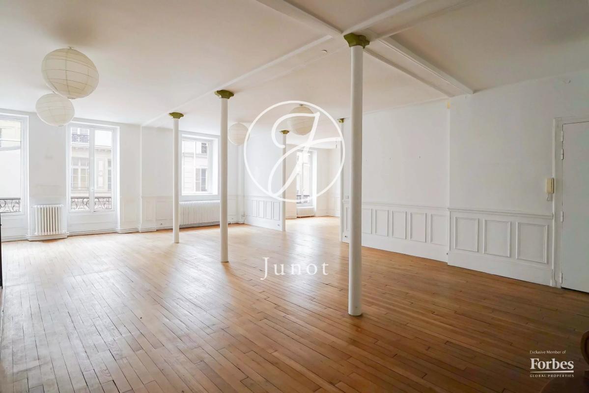 Office in Paris for sale Interior Photo- Image 1 of 17