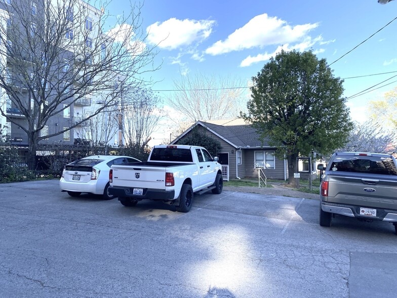 113 30th Ave N, Nashville, TN for sale - Building Photo - Image 3 of 25