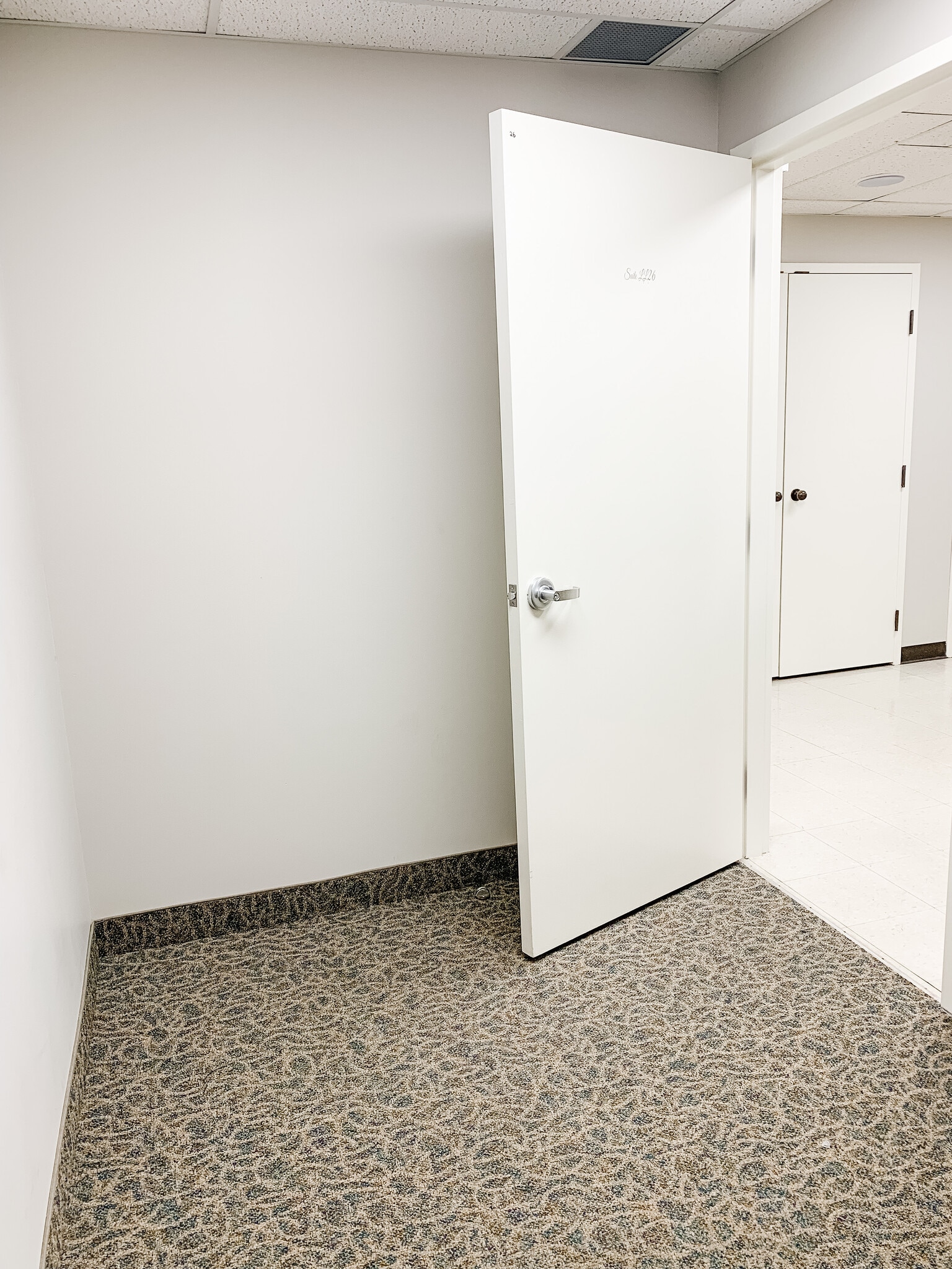 378-380 Talbot St, St Thomas, ON for lease Interior Photo- Image 1 of 4