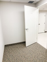 378-380 Talbot St, St Thomas, ON for lease Interior Photo- Image 1 of 4