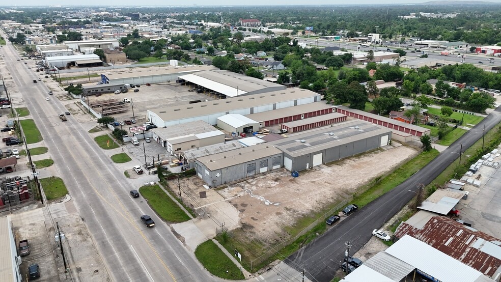12989 Market Street Rd, Houston, TX for lease - Primary Photo - Image 1 of 3