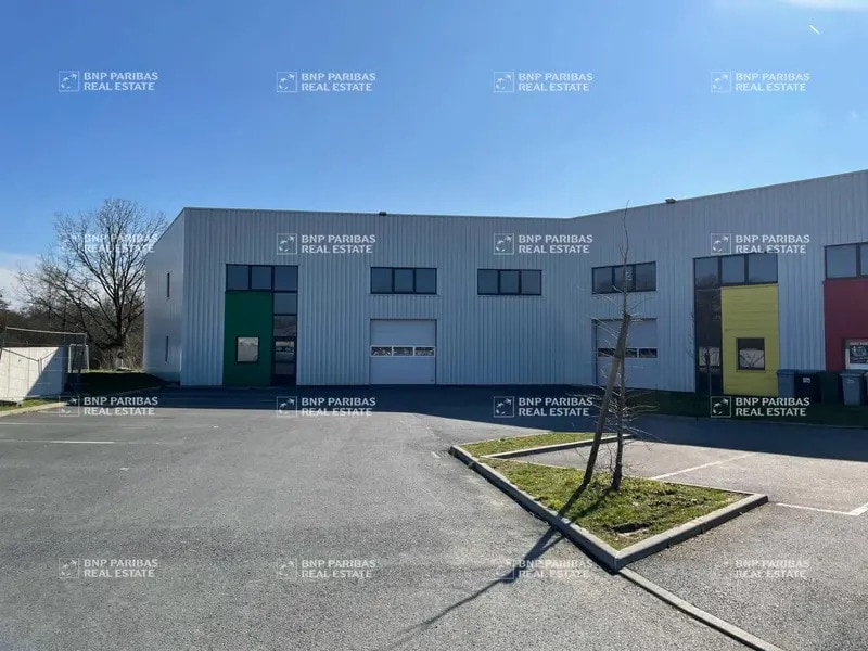 Flex in La Chapelle-sur-Erdre for lease Building Photo- Image 1 of 6