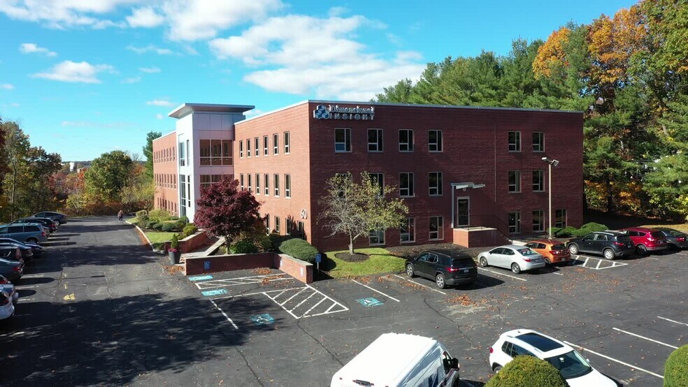 50 Burlington Mall Rd, Burlington, MA à louer - Vidéo sur l’inscription commerciale - Image 2 de 19