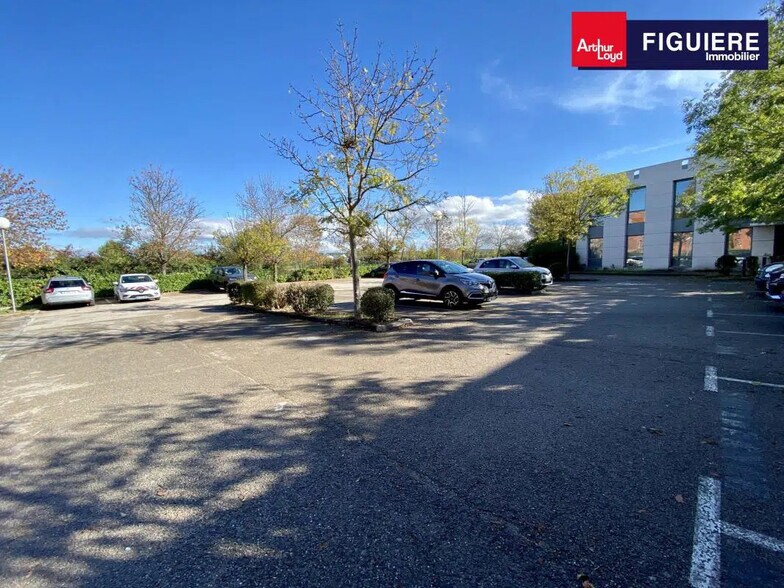 Bureau dans Aix-en-Provence à louer - Photo du bâtiment - Image 3 de 7