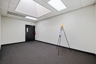 4002-4014 148th Ave NE, Redmond, WA for lease Interior Photo- Image 2 of 25