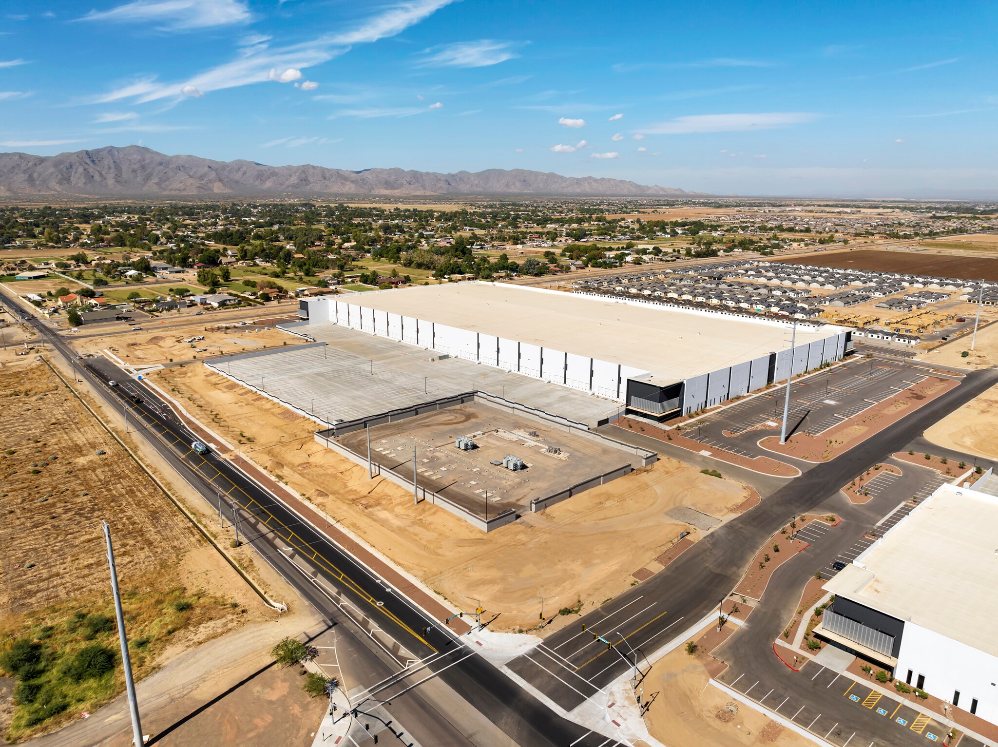 NWC of Route 303 & W Glendale Avenue, Litchfield Park, AZ for lease Building Photo- Image 1 of 18