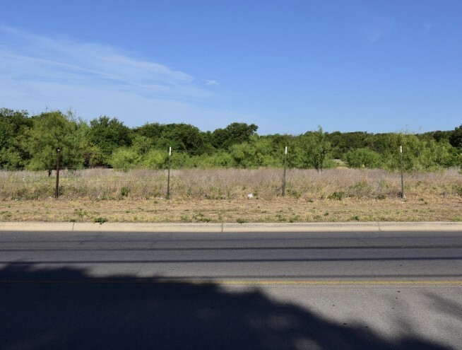 323 N Denton St, Weatherford, TX for sale - Primary Photo - Image 1 of 1