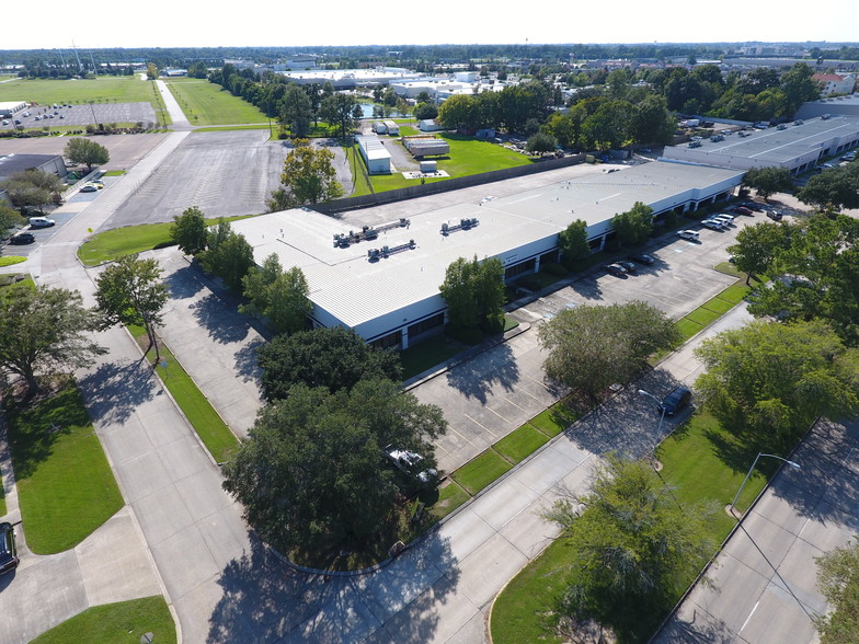 11200 Industriplex Blvd, Baton Rouge, LA for lease - Building Photo - Image 3 of 14